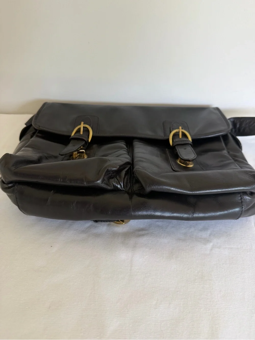 Vintage Wilsons Leather Handcrafted Brown Leather Messenger Briefcase